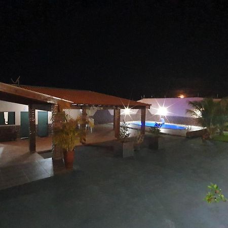 Rancho California - Dentro Da Cidade Perto De Tudo. Espirito Santo do Turvo Экстерьер фото